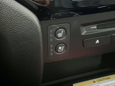 Used 2022 Honda Pilot Black Edition image 27