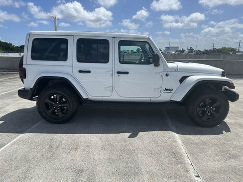 Used 2021 Jeep Wrangler Unlimited Sahara image 31