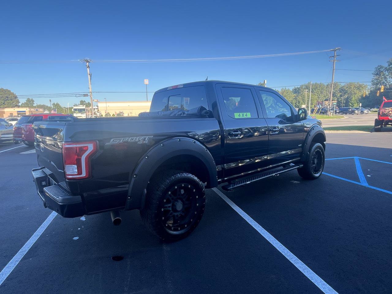 Used 2017 Ford F150 XLT w/ Equipment Group 302A Luxury AWD/4WD image 5