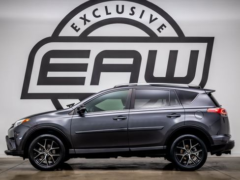 Used 2016 Toyota RAV4 SE w/ Advanced Technology Package FWD image 6