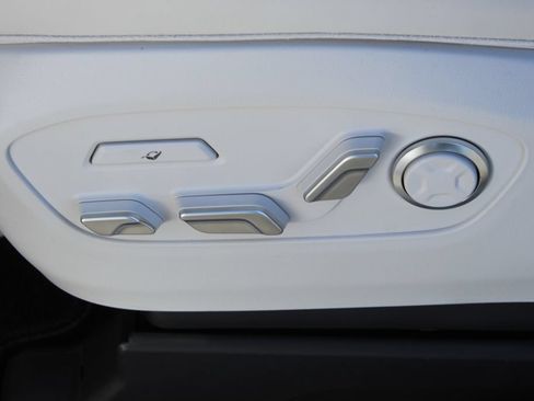 New 2026 Hyundai Ioniq 9 Limited AWD/4WD image 14