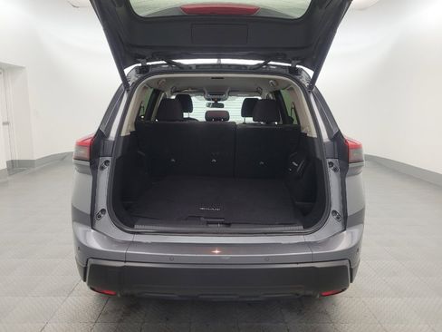 Used 2024 Nissan Rogue SV image 29