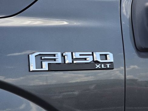 Used 2019 Ford F150 XLT w/ Equipment Group 302A Luxury AWD/4WD image 9