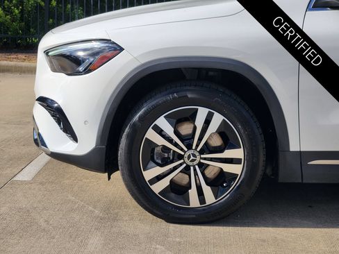 Certified 2025 Mercedes-Benz GLA 250 image 10