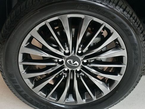 Used 2024 INFINITI QX80 Premium Select w/ Cargo Package image 17