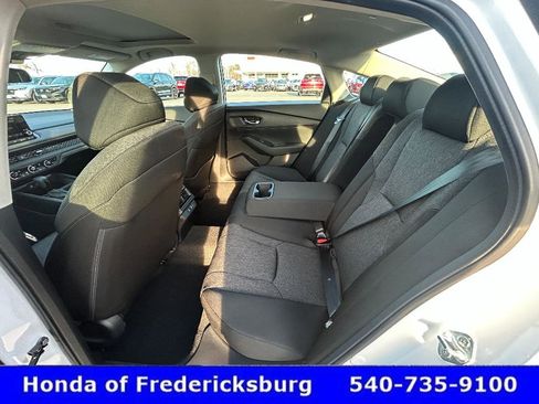 Certified 2025 Honda Accord SE image 29