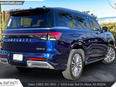 Used 2025 INFINITI QX80 Luxe image 2