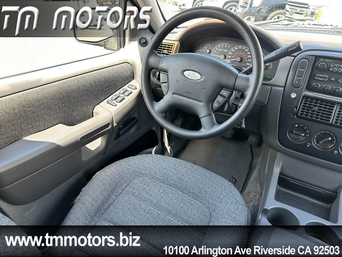 Used 2002 Ford Explorer XLS RWD image 14