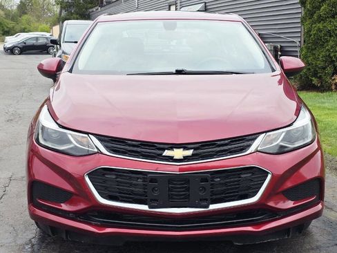 Used 2018 Chevrolet Cruze LT w/ LT True North Edition FWD image 9
