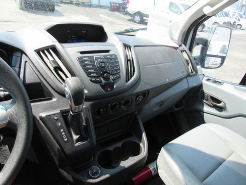Used 2019 Ford Transit 350 156 DRW RWD image 28