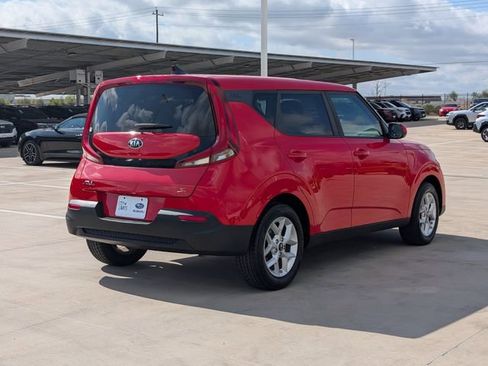 Used 2020 Kia Soul S image 5