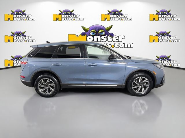 Used 2024 Lincoln Corsair AWD w/ Equipment Group 101A image 4