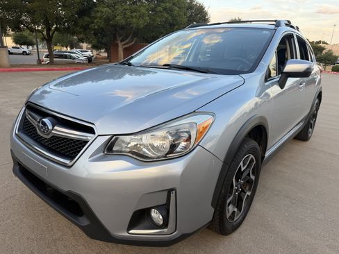 Used 2016 Subaru Crosstrek 2.0i Limited AWD/4WD image 3
