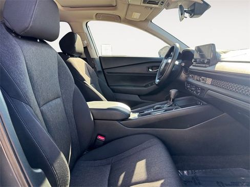 Used 2023 Honda Accord EX image 13