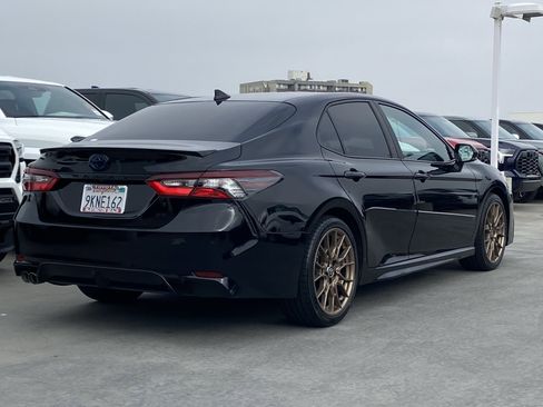 Certified 2024 Toyota Camry SE w/ Convenience Package image 3