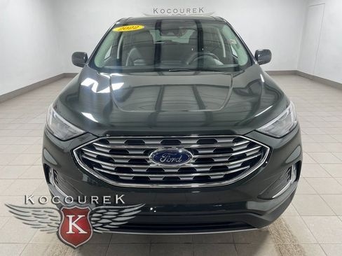 Used 2022 Ford Edge SEL w/ Convenience Package image 2