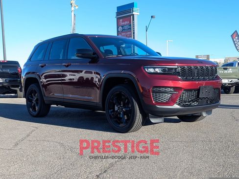 New 2025 Jeep Grand Cherokee 4WD image 3