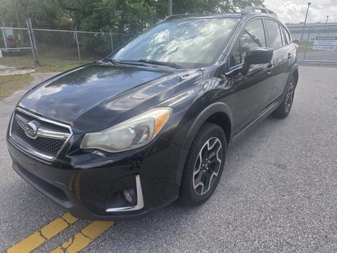 Used 2017 Subaru Crosstrek 2.0i Premium image 10