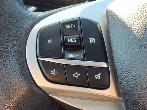 Used 2023 Ford Explorer XLT w/ Equipment Group 202A AWD/4WD image 24