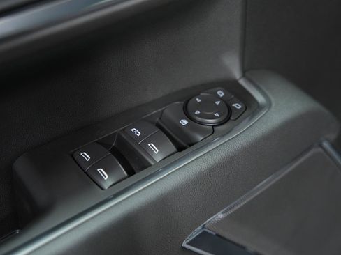 New 2026 GMC Sierra 1500 SLE image 24