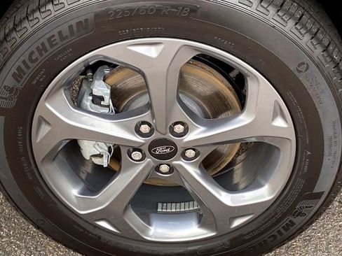 Used 2025 Ford Escape ST-Line w/ Cold Weather Package image 26