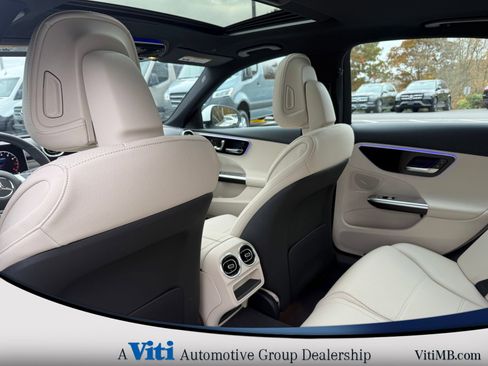 Used 2025 Mercedes-Benz C 300 4MATIC Sedan image 20