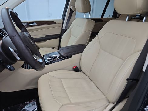 Used 2019 Mercedes-Benz GLS 450 4MATIC image 16