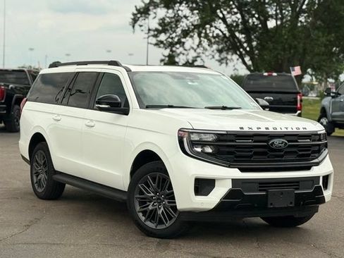 New 2026 Ford Expedition Max Platinum w/ Stealth Appearance Package AWD/4WD image 47