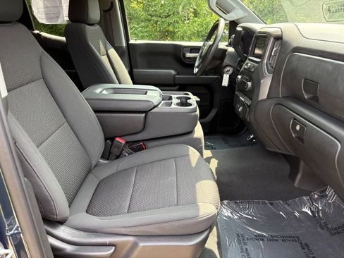 Used 2021 Chevrolet Silverado 1500 Custom AWD/4WD image 26