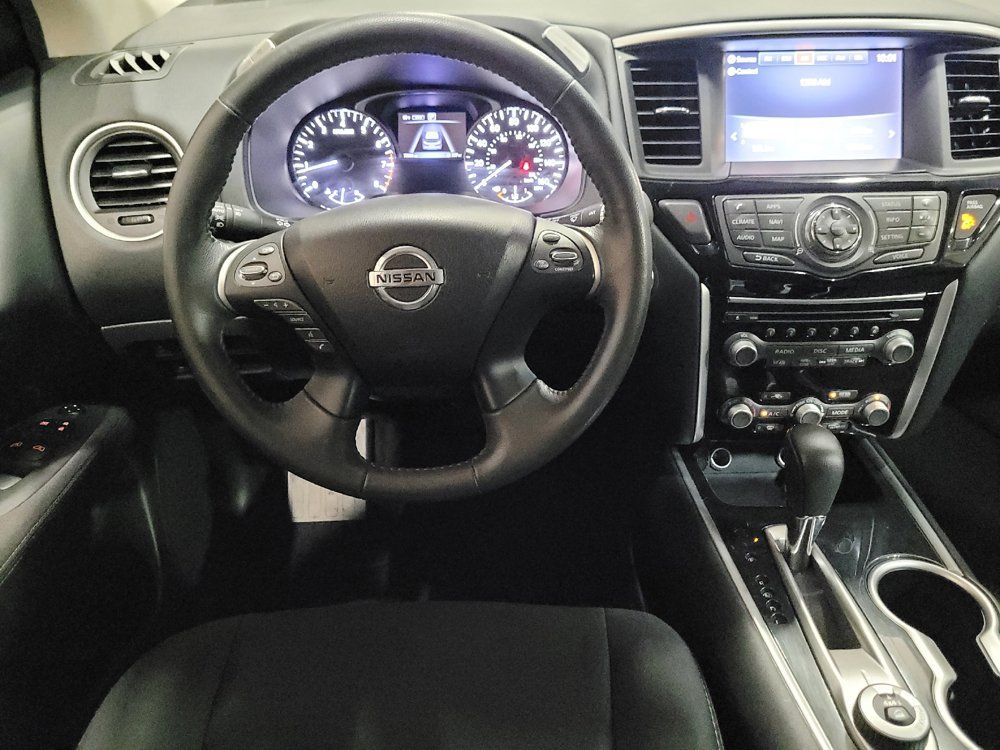 Used 2017 Nissan Pathfinder SV w/ SV Tech Package AWD/4WD image 22