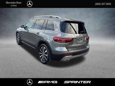 Used 2022 Mercedes-Benz GLB 250 4MATIC image 3