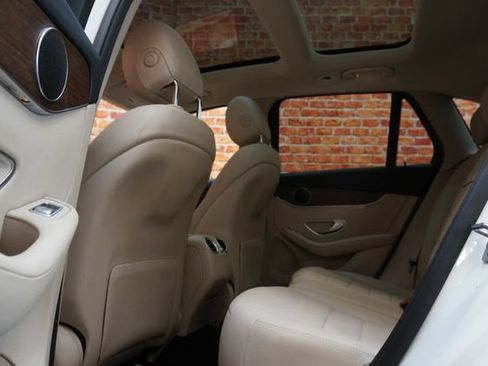 Used 2022 Mercedes-Benz GLC 300 4MATIC image 33