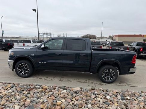 New 2026 RAM 1500 Laramie AWD/4WD image 4