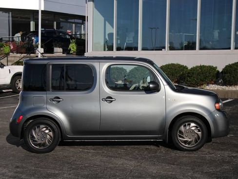 Used 2011 Nissan Cube 1.8 S w/ Interior Designer Pkg FWD image 10