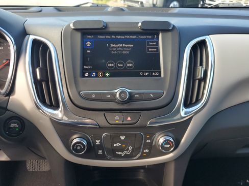 Used 2023 Chevrolet Equinox LS image 23