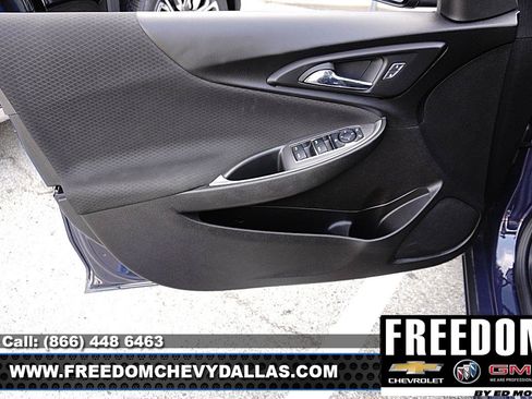 Used 2025 Chevrolet Malibu LT FWD image 32