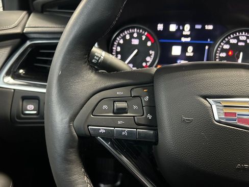 Used 2024 Cadillac XT6 Premium Luxury w/ Technology Package image 17