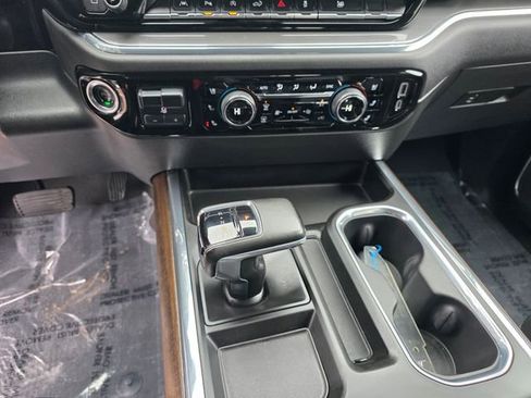 Used 2023 Chevrolet Silverado 1500 High Country image 24