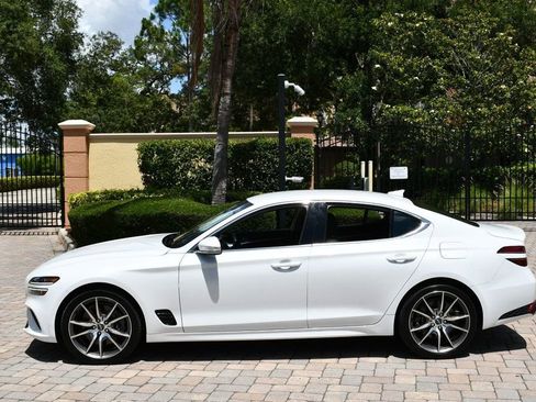 Used 2023 Genesis G70 3.3T RWD image 3