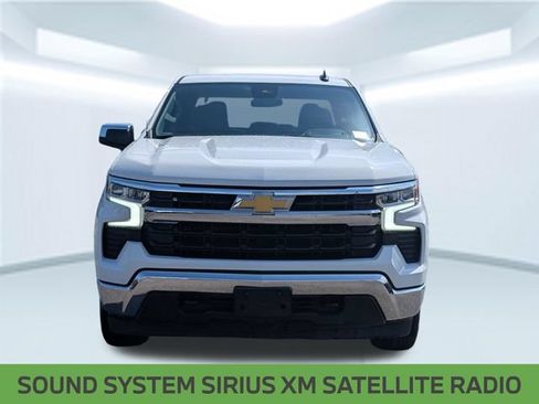 Used 2025 Chevrolet Silverado 1500 LT AWD/4WD image 11