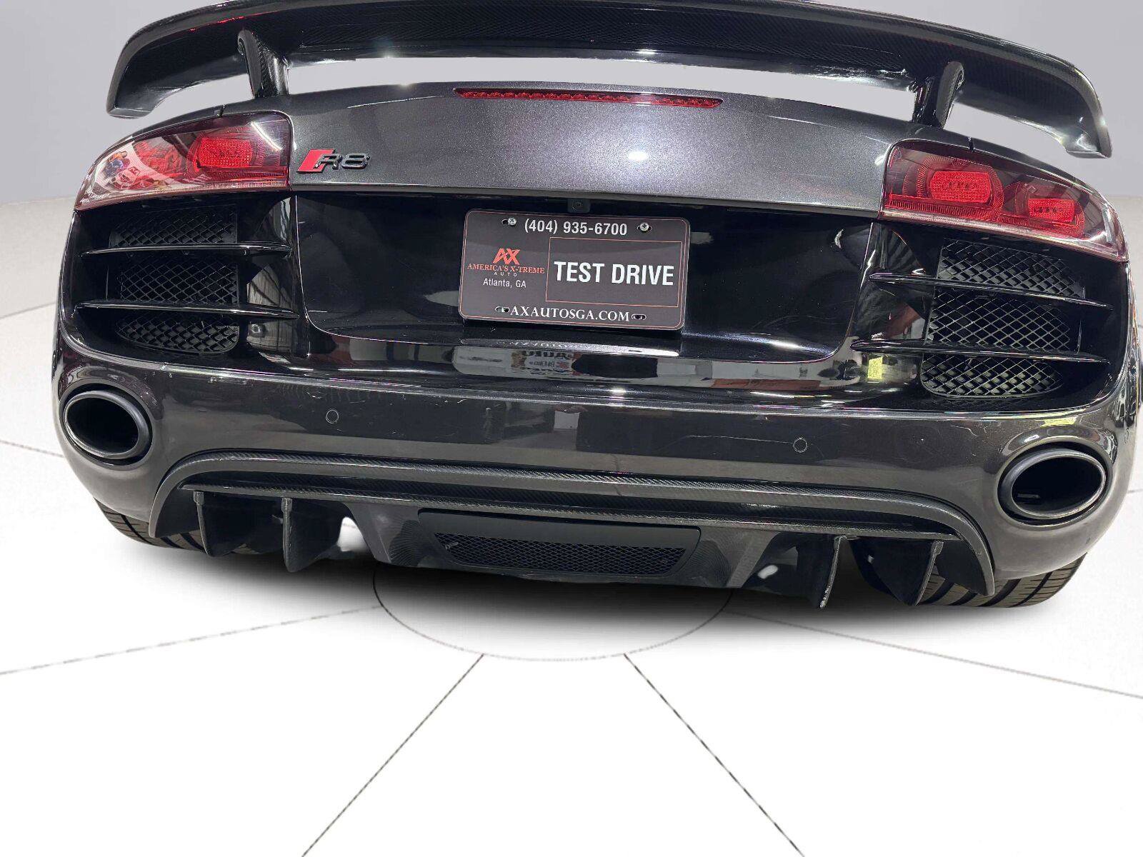 Used 2011 Audi R8 V10 AWD/4WD image 17