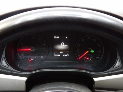 Used 2020 Volkswagen Passat 2.0T SE image 15