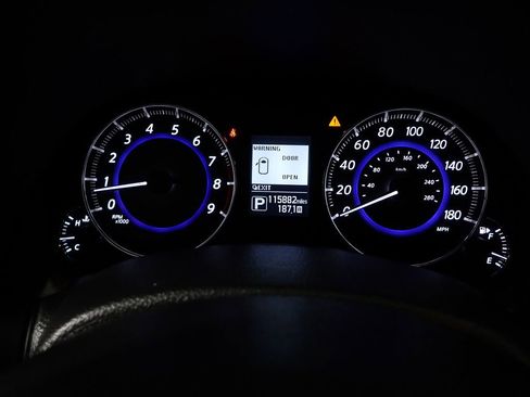 Used 2017 INFINITI QX70 AWD w/ Premium Package image 26