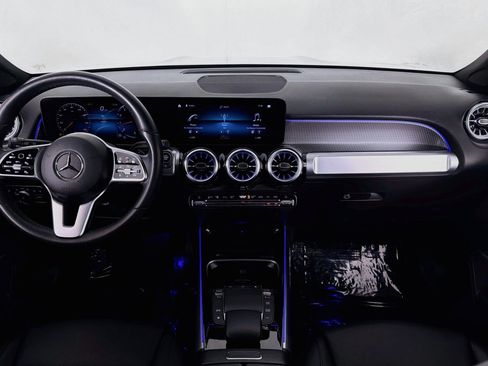 Used 2022 Mercedes-Benz GLB 250 image 5