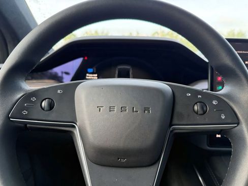 Used 2024 Tesla Model X AWD/4WD image 21