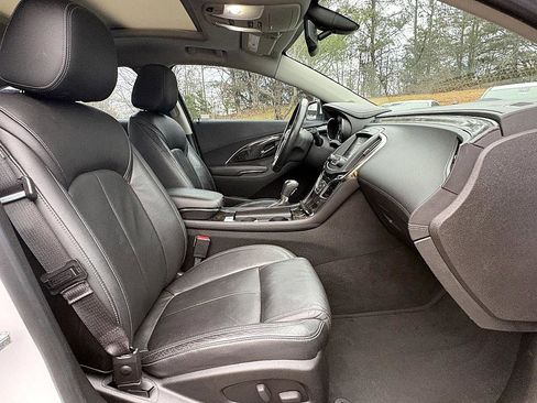 Used 2015 Buick LaCrosse Leather image 13