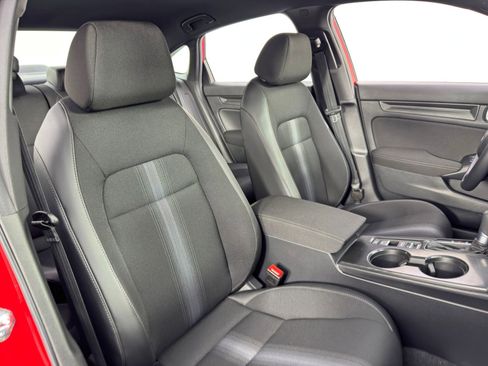 Used 2025 Honda Civic Sport image 32