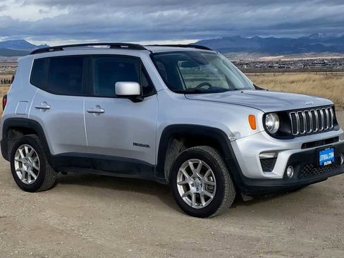 Certified 2019 Jeep Renegade Latitude image 2