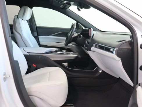 Used 2024 Cadillac Lyriq Luxury w/ LPO, Floor Liner Package RWD image 19