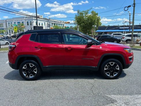 Used 2018 Jeep Compass Trailhawk w/ Navigation Group AWD/4WD image 4